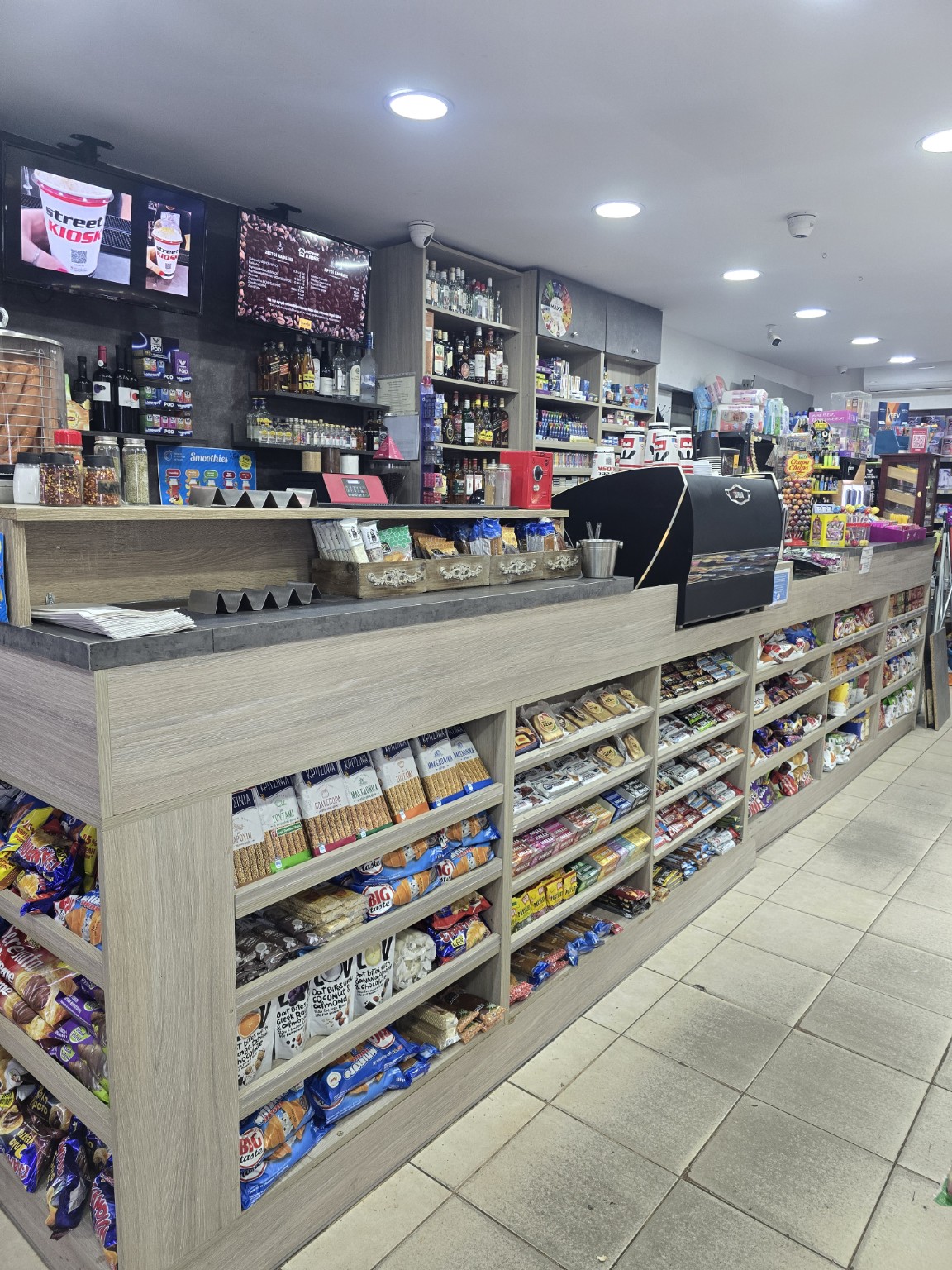 The counter and depth of the Street Kiosk shop